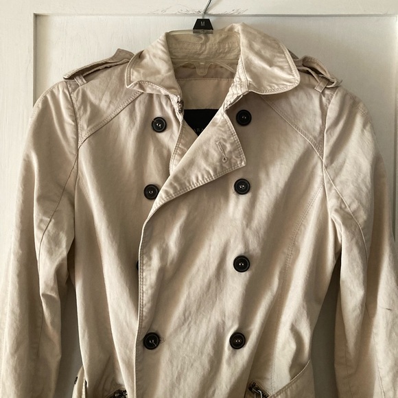 Zara Basic Light Tan Trench Coat - Picture 2 of 6